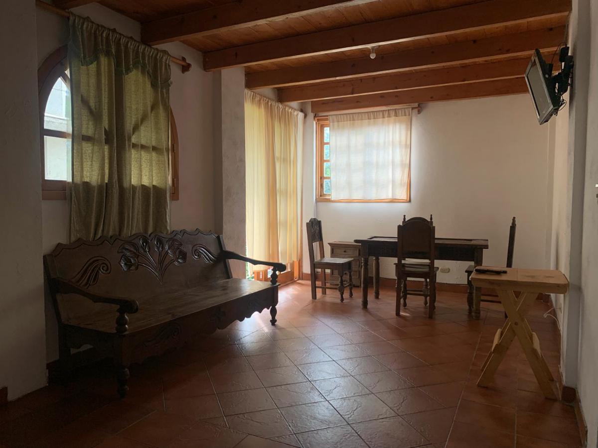 Hostal Dulces Suenos Panajachel Exteriér fotografie